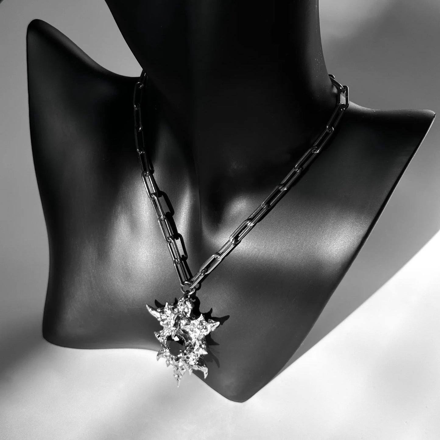 Soldered black gemstone necklace