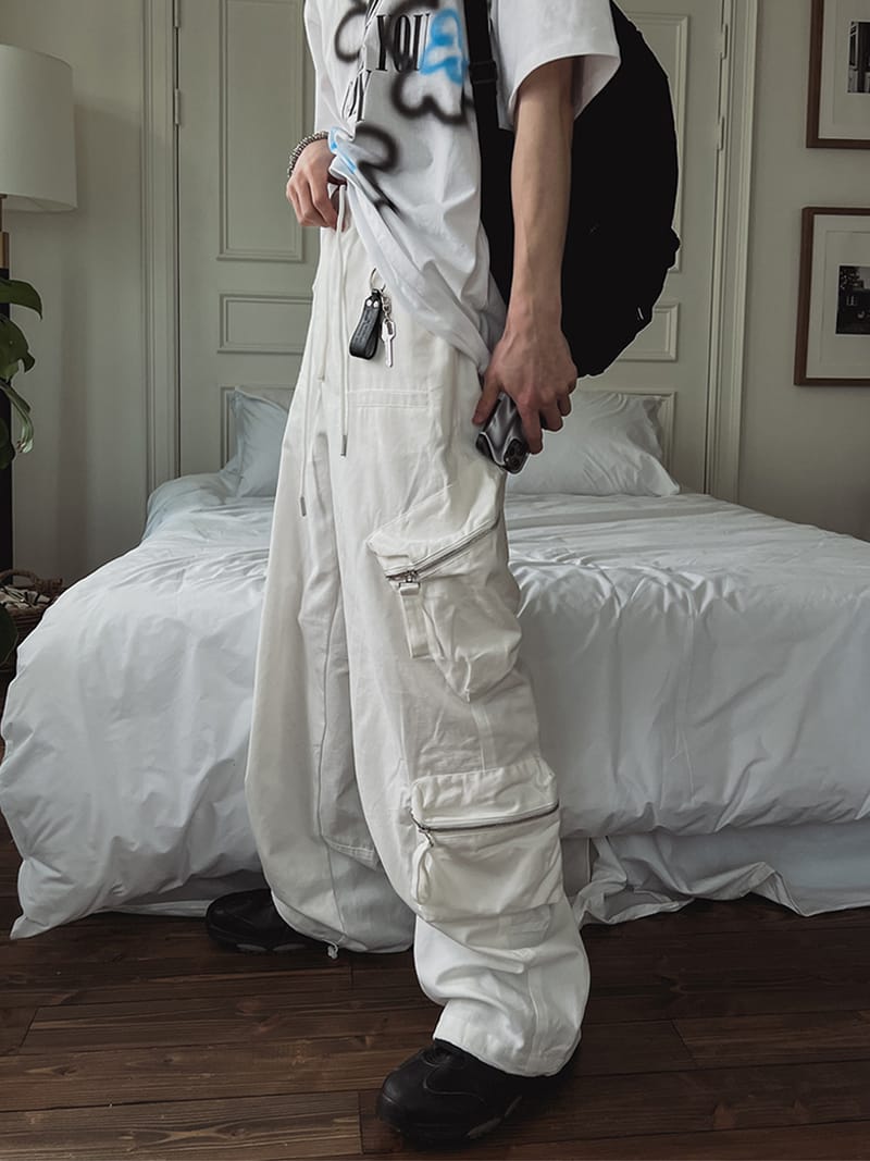 Wide Pocket Cargo Pants