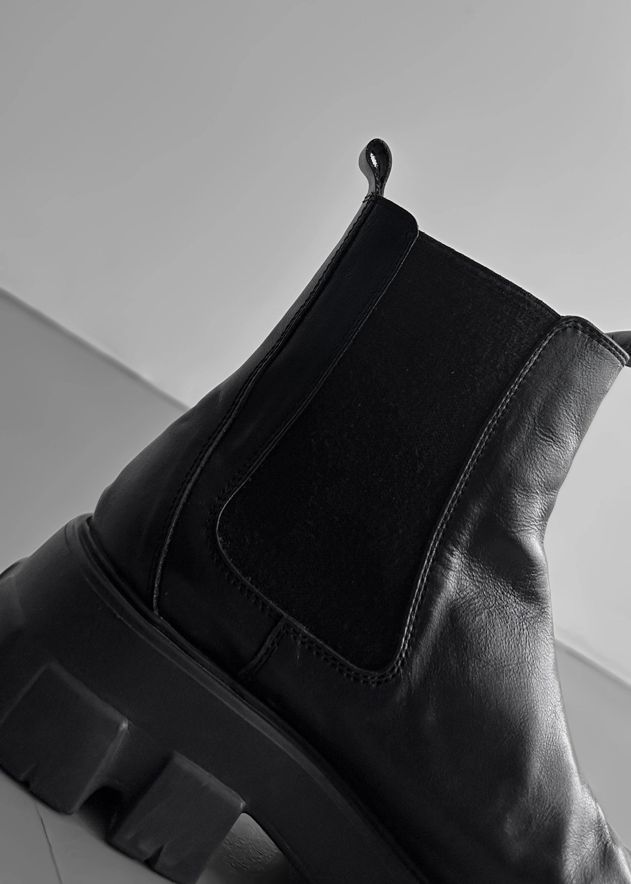 Marble Chelsea boots