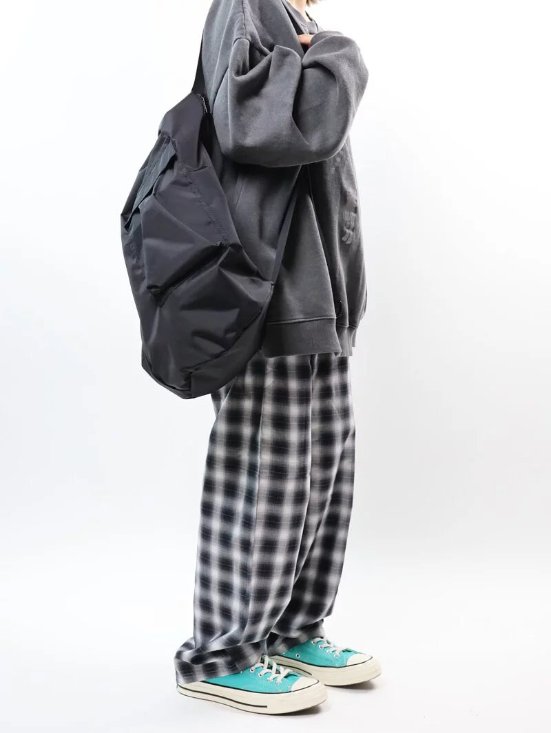 Sporty pocket crossbody bag
