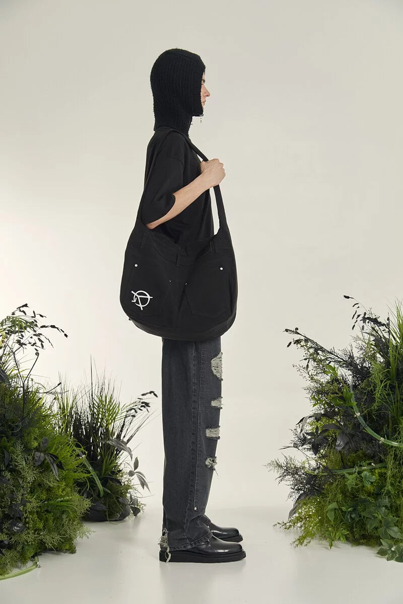 PANTS POCKET LOGO CROSS BAG-BLACK