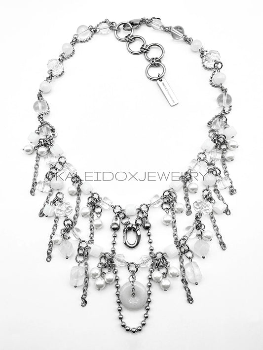 White jade clear beads necklace